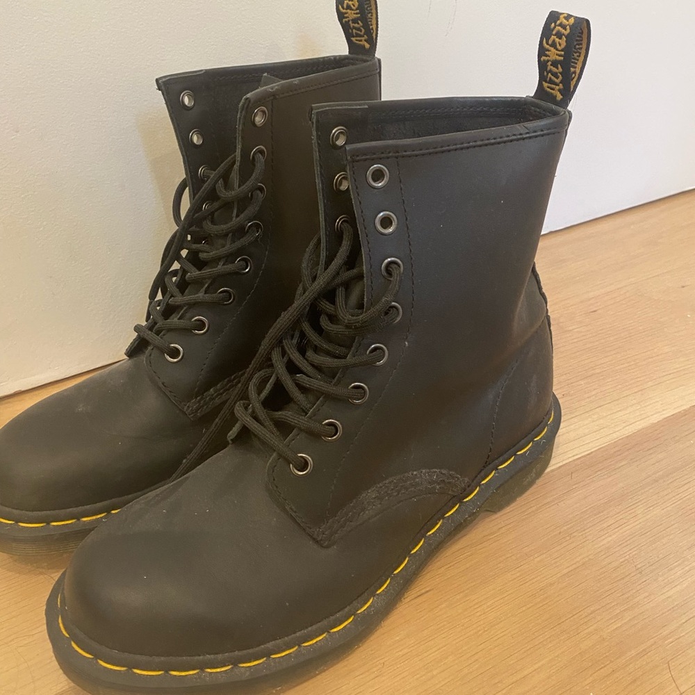 Dr marten black boots